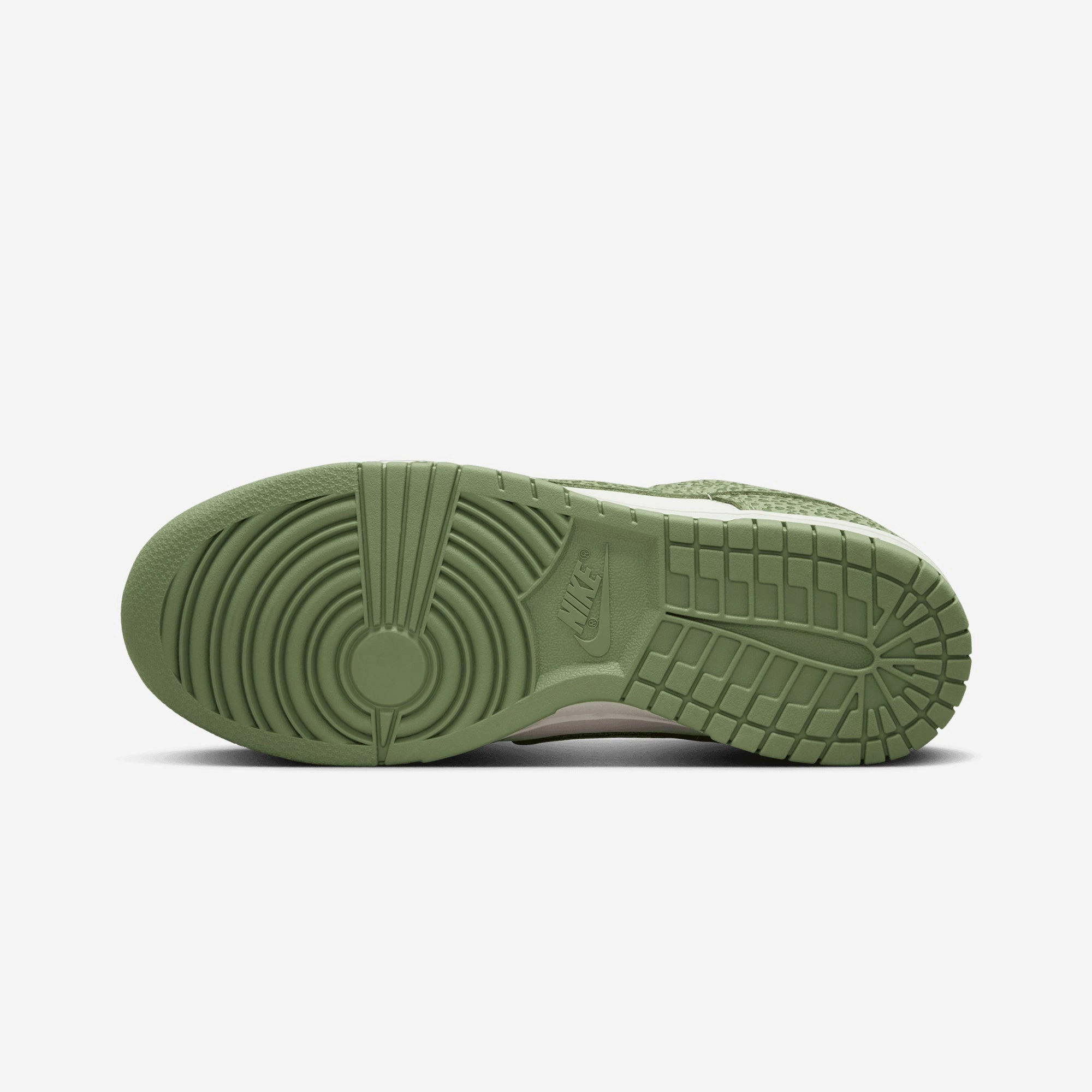 NIKE | DUNK LOW PREMIUM { OIL GREEN/OIL GREEN-TREELINE-SAIL