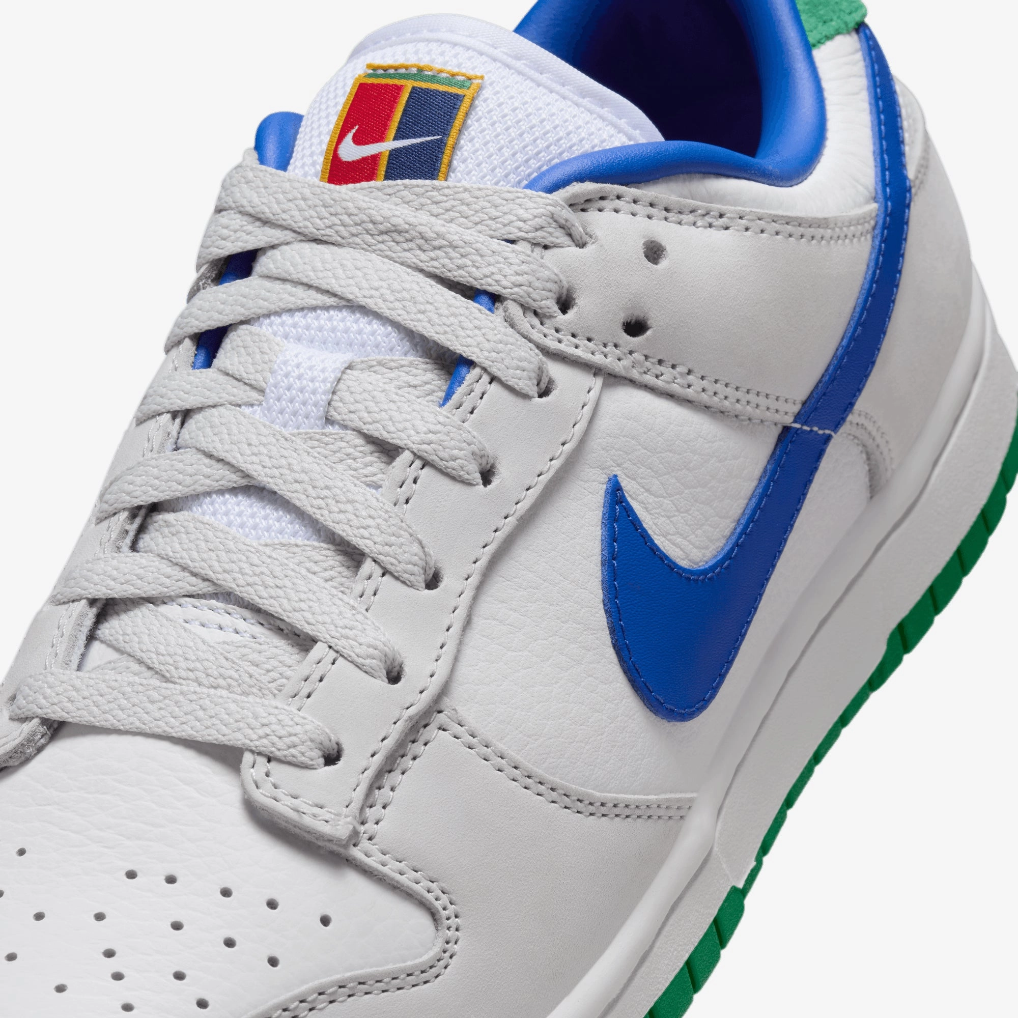 NIKE | DUNK LOW PREMIUM { WHITE/PHOTO BLUE-PHOTON DUST