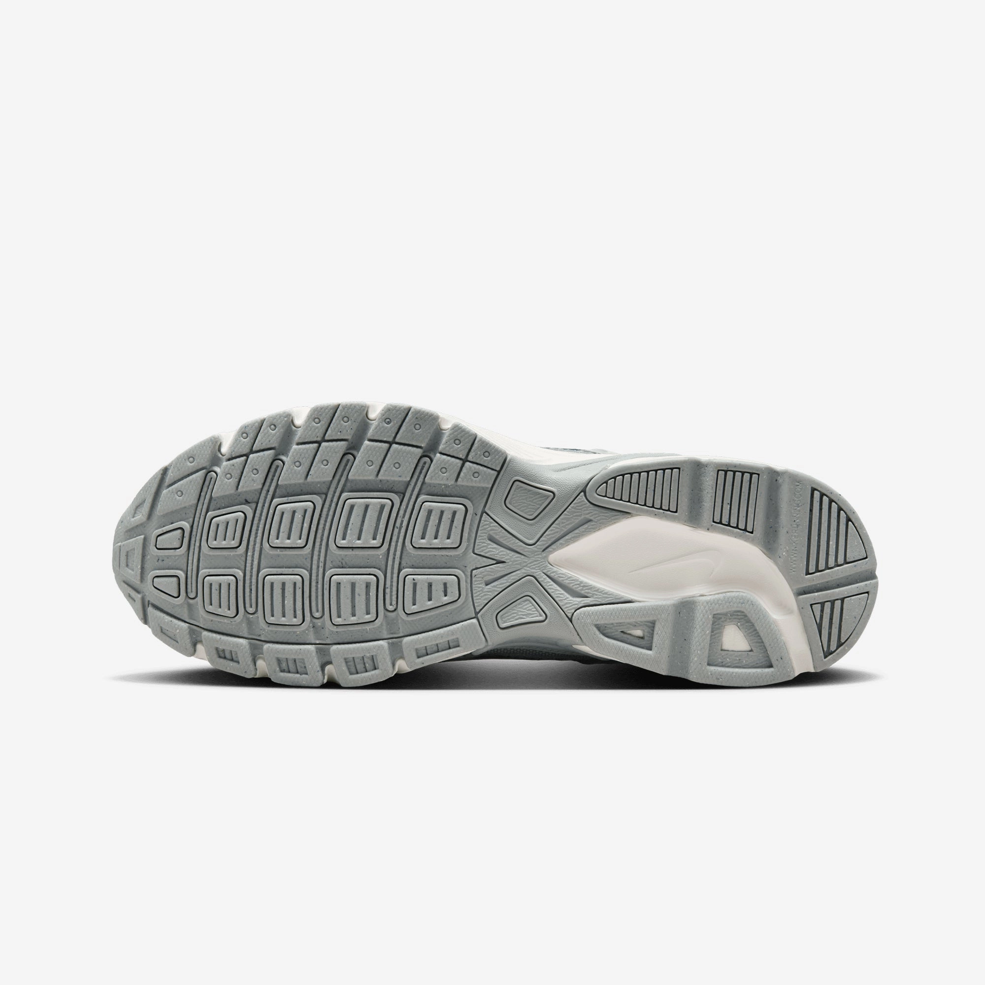 NIKE | INITIATOR { SUMMIT WHITE/ASHEN SLATE-LT SMOKE GREY