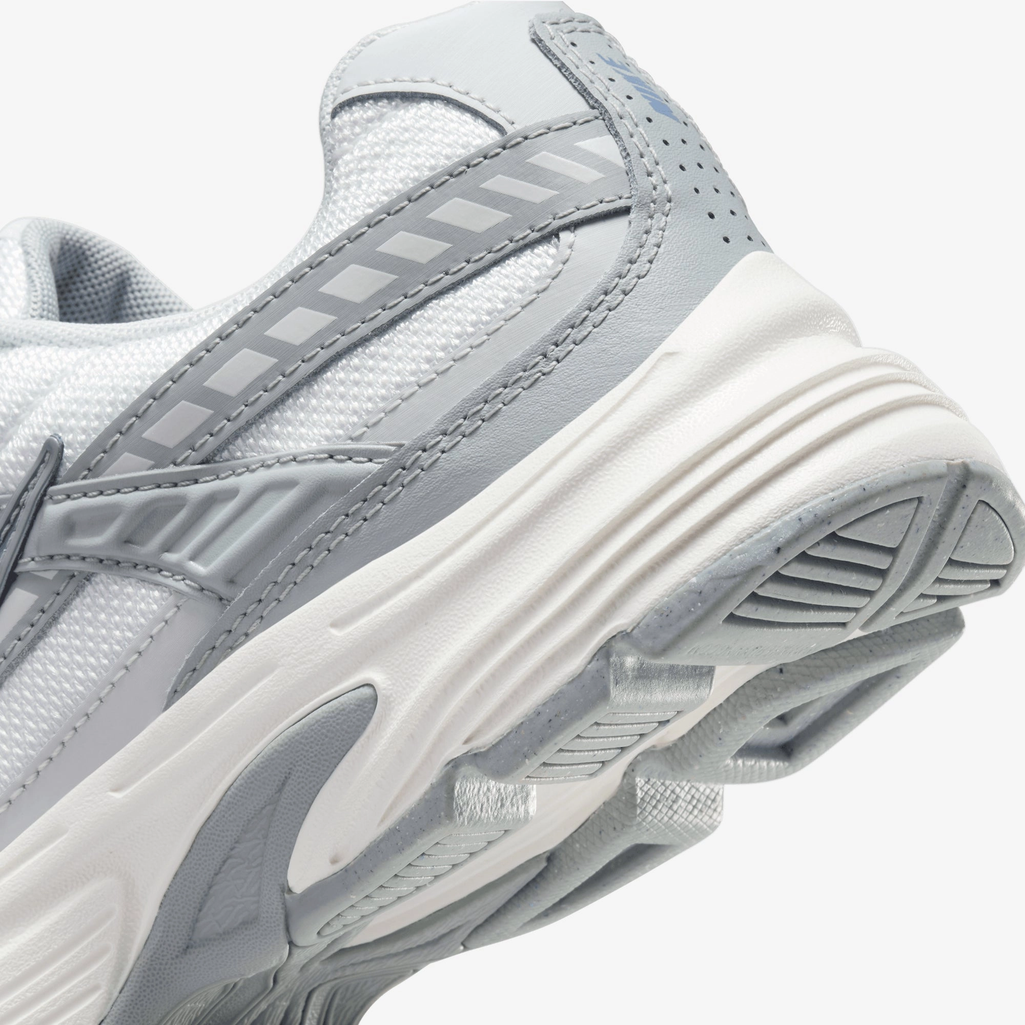 NIKE | INITIATOR { SUMMIT WHITE/ASHEN SLATE-LT SMOKE GREY