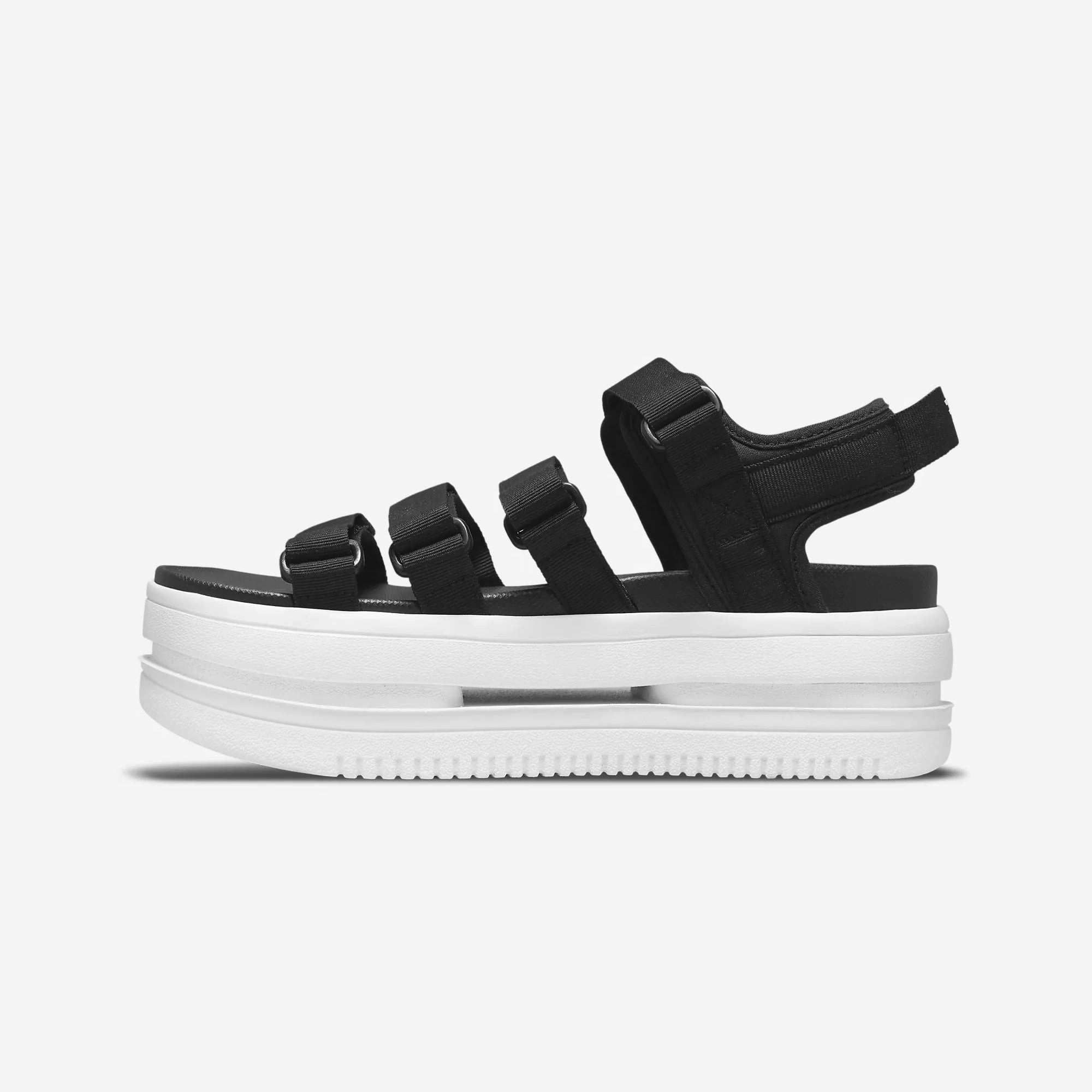 Nike | LCON CLASSIC  { BLACK/WHITE