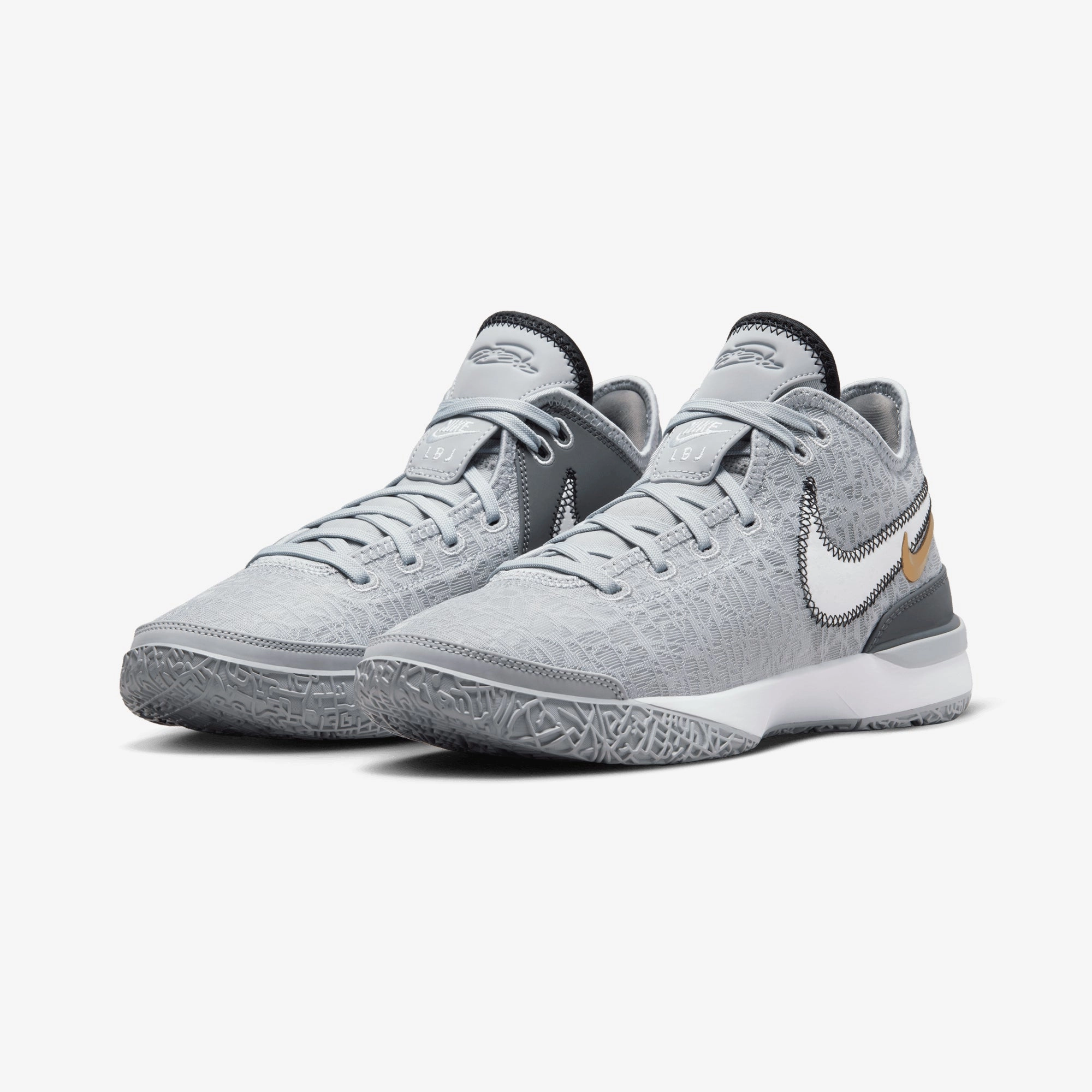 NIKE | LEBRON NXXT GEN { WOLF GREY/WHITE-IRON GREY-BLACK