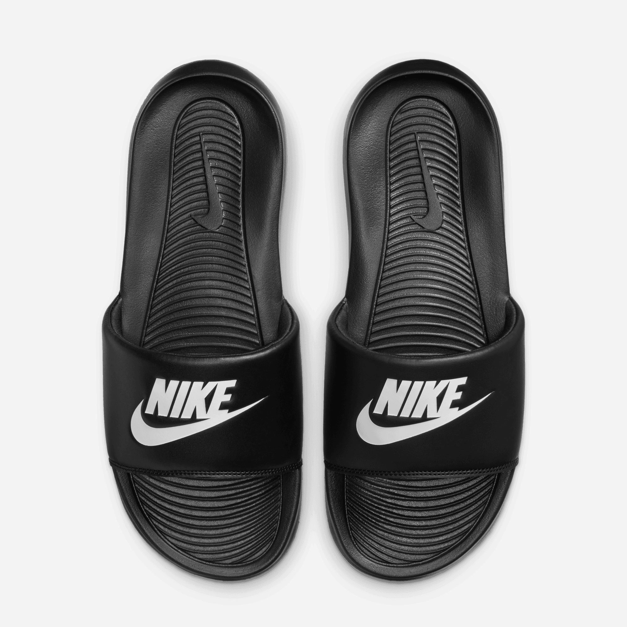 NIKE | VICTORI ONE { BLACK/WHITE-BLACK