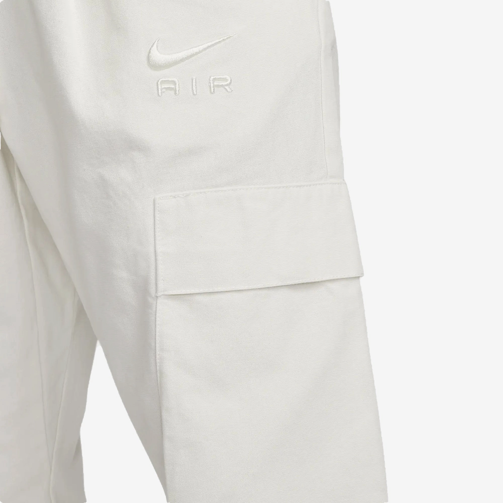 Nike | WOVEN CARGO PANTS  { WHITE/SAIL