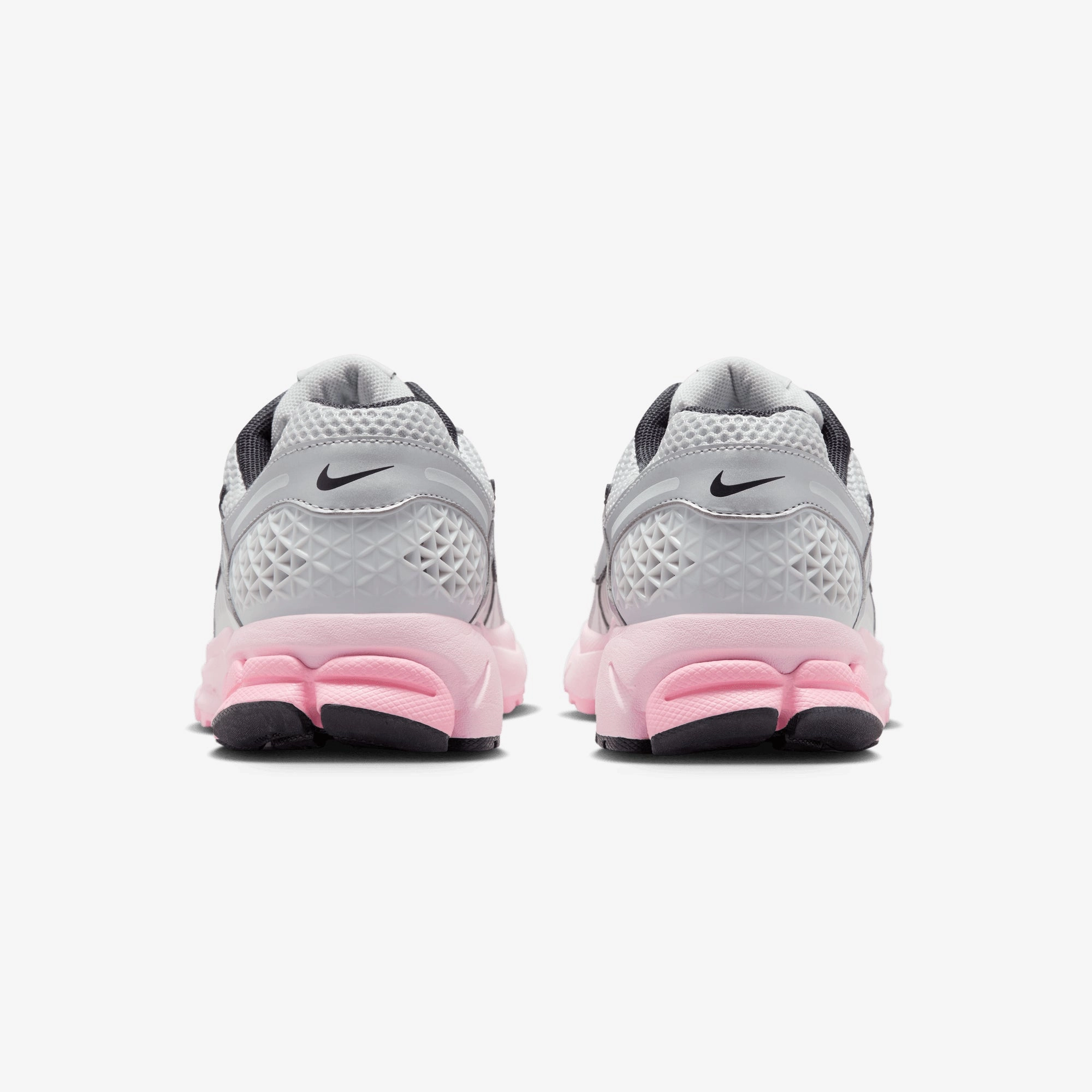 Nike | ZOOM VOMERO 5  { PHOTON DUST/METALLIC SILVER-PINK FOAM