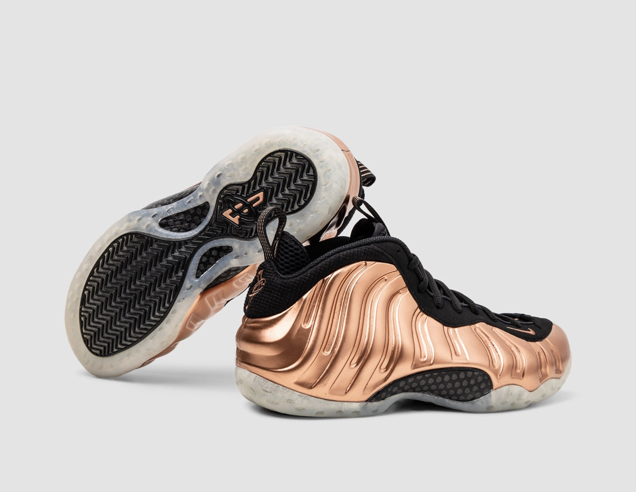 Nike Air Foamposite One Black / Metallic Copper - Off Noir