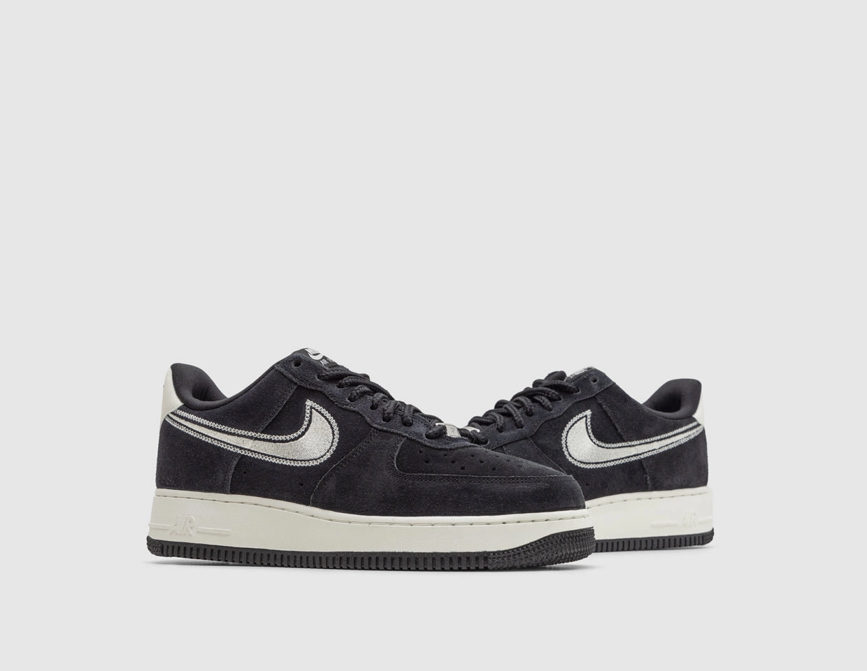 Nike Air Force 1 '07 LV8 Black / Sail