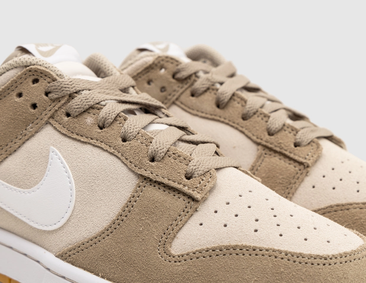 Nike Dunk Low Retro SE Pale Ivory / White - Lt Orewood Brown