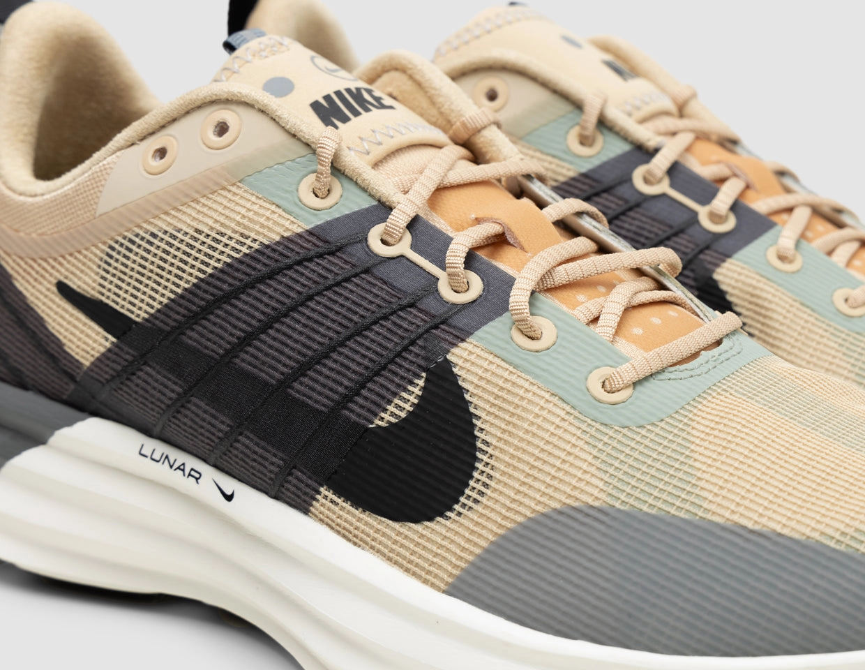 Nike Lunar Roam Sesame / Black - Smoke Grey