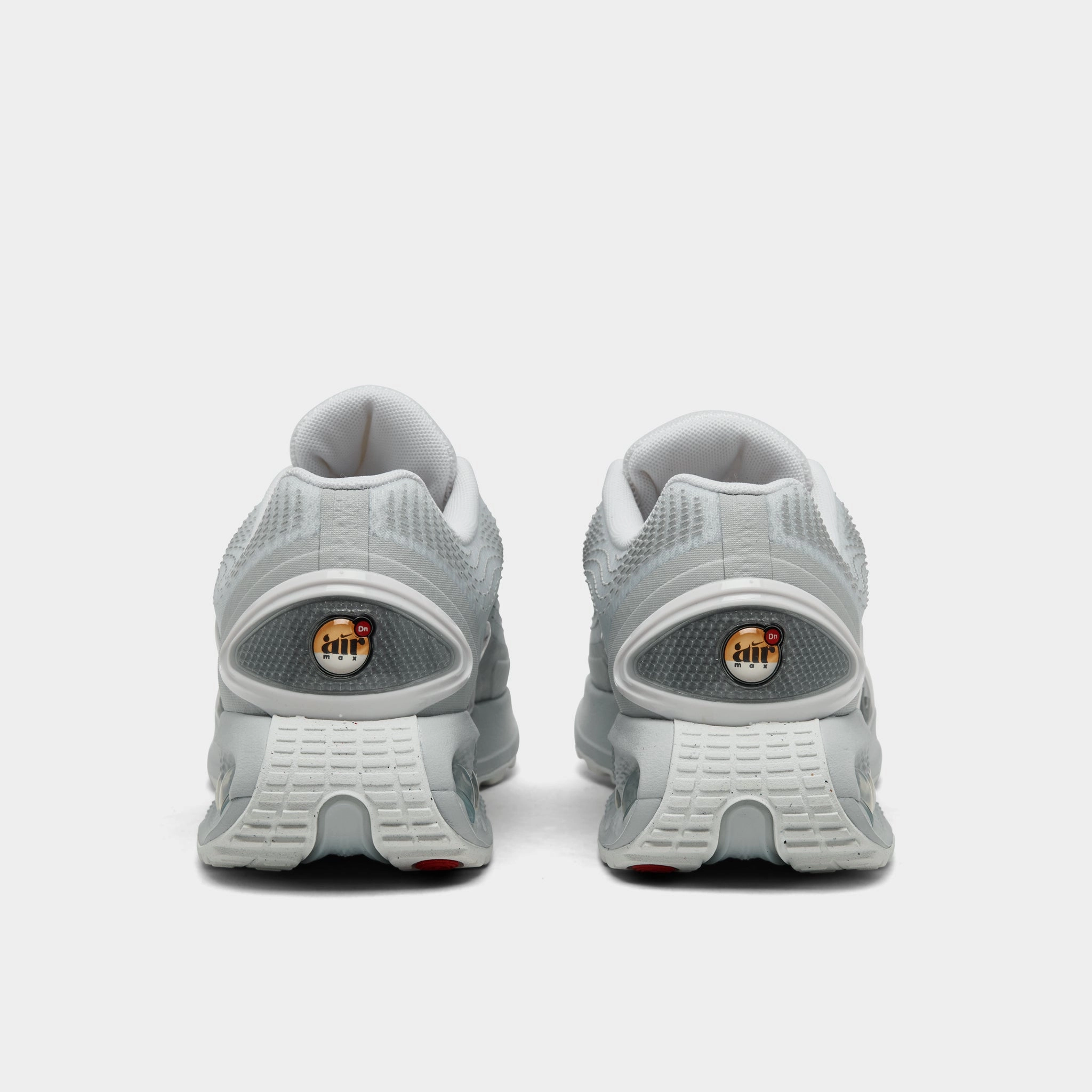 Nike Women's Air Max DN White / Metallic Silver - Pure Platinum