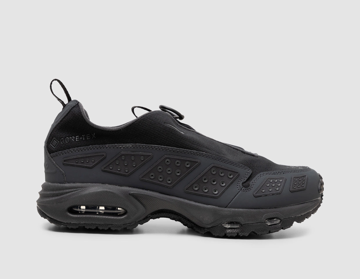 Nike Women's Air Max SNDR GORE-TEX Black / Dark Smoke Grey