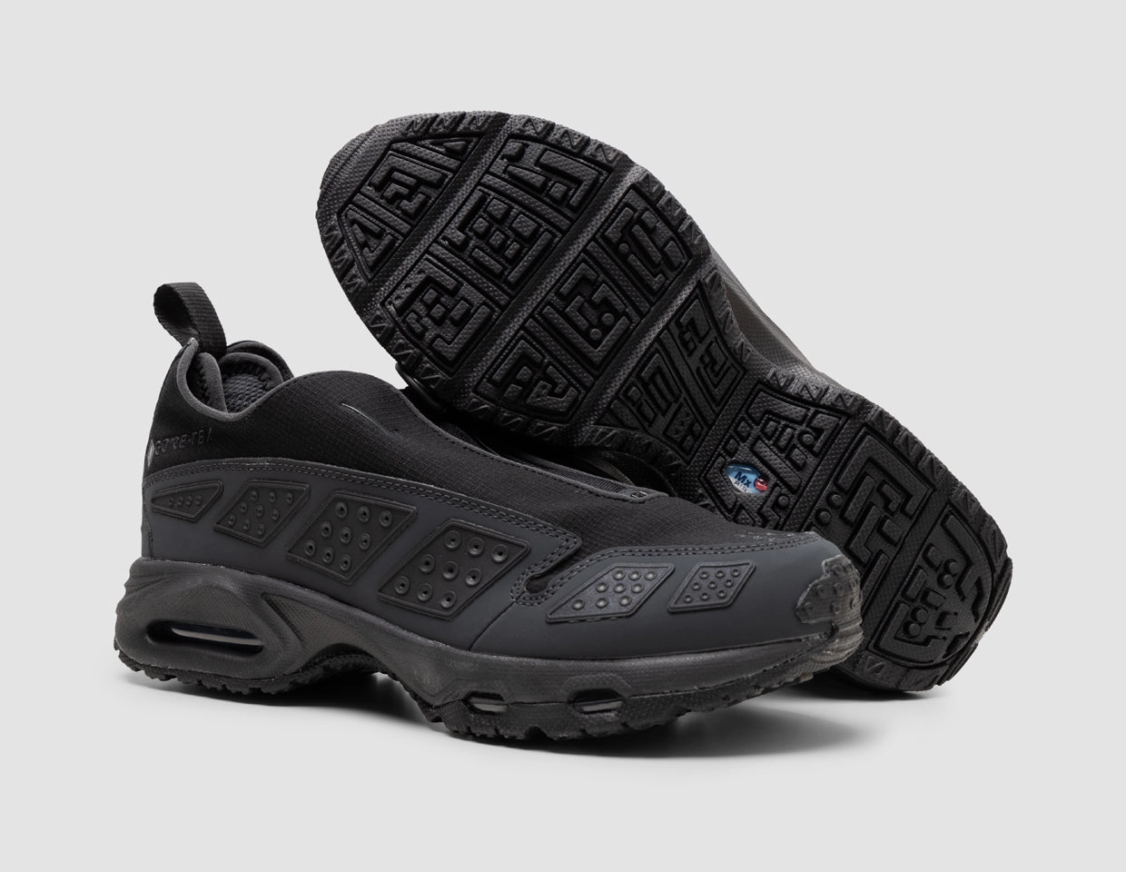 Nike Women's Air Max SNDR GORE-TEX Black / Dark Smoke Grey
