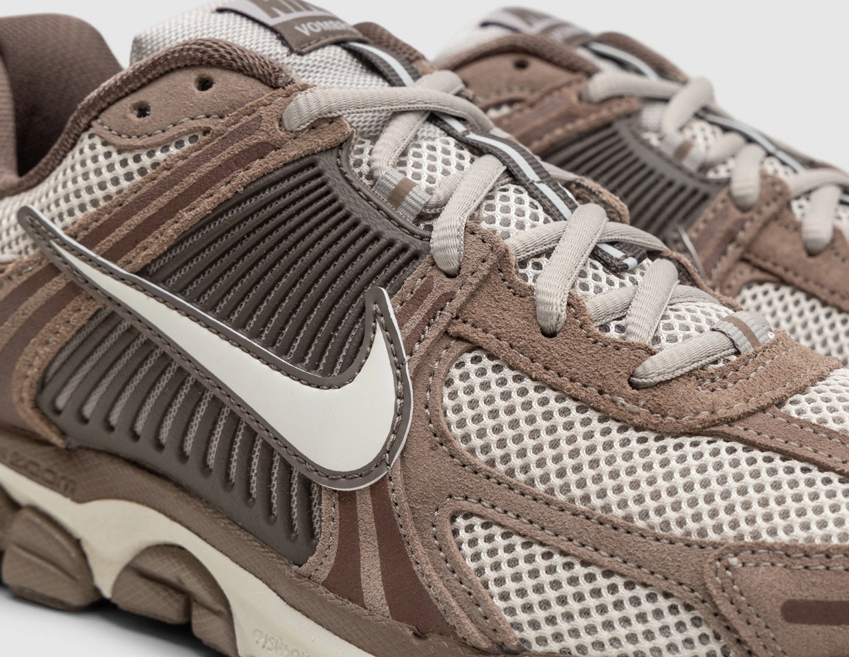Nike Zoom Vomero 5 College Grey / Sail - Mink Brown