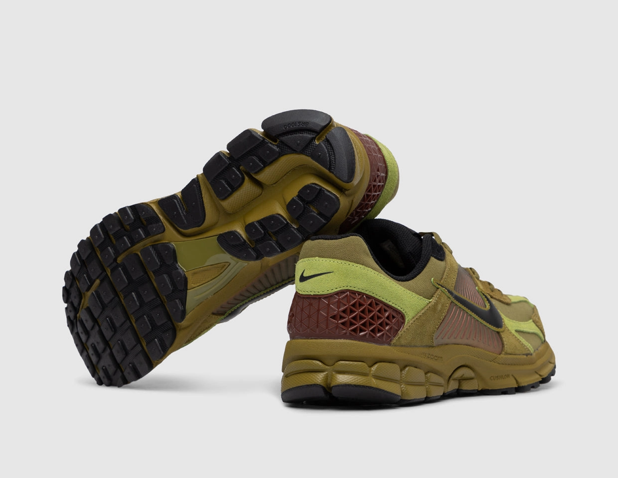 Nike Zoom Vomero 5 Pacific Moss / Black - Pear