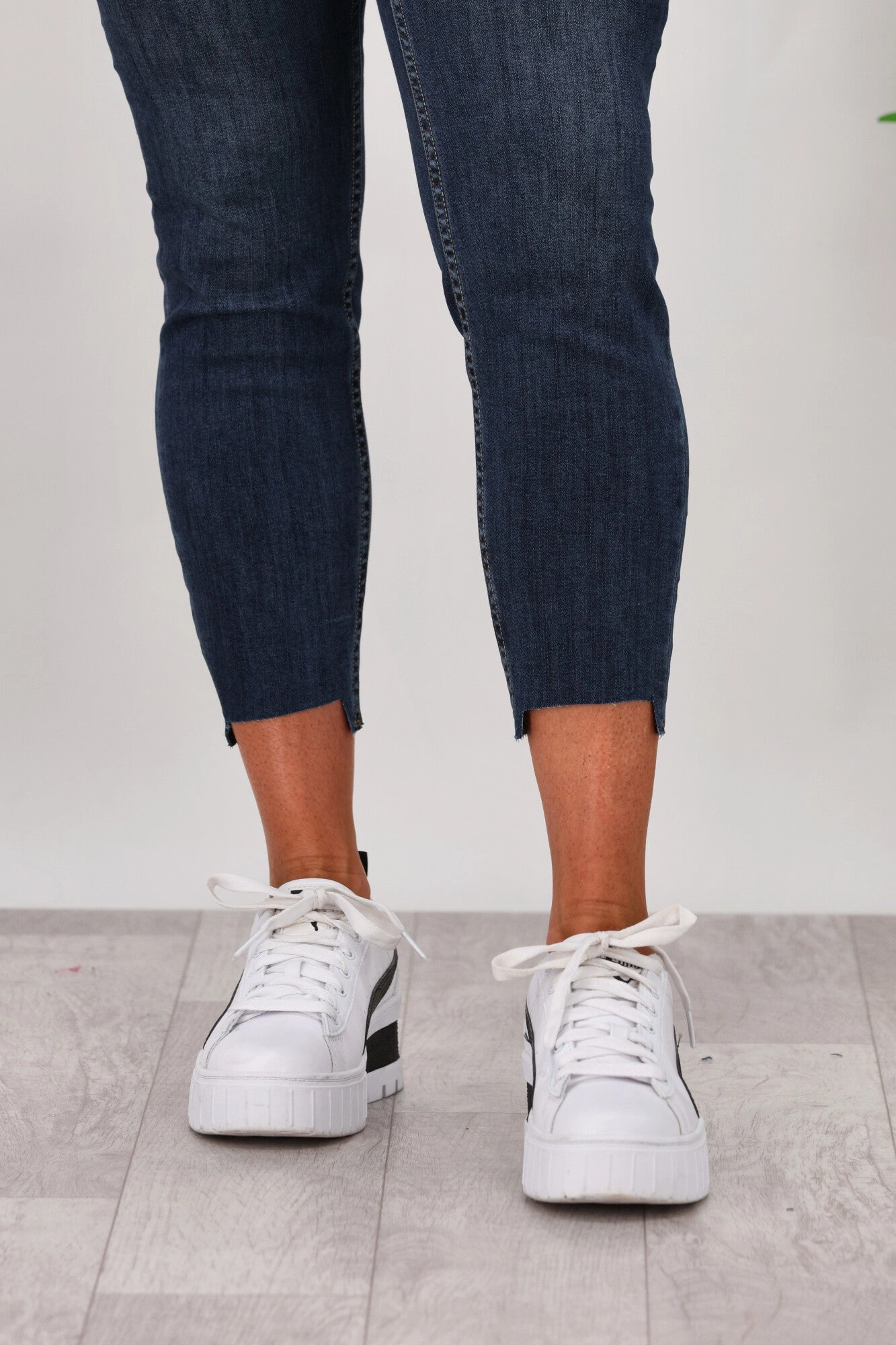 Shine On Label Coen Cropped Skinny Stepped Hem Jean Dark indigo