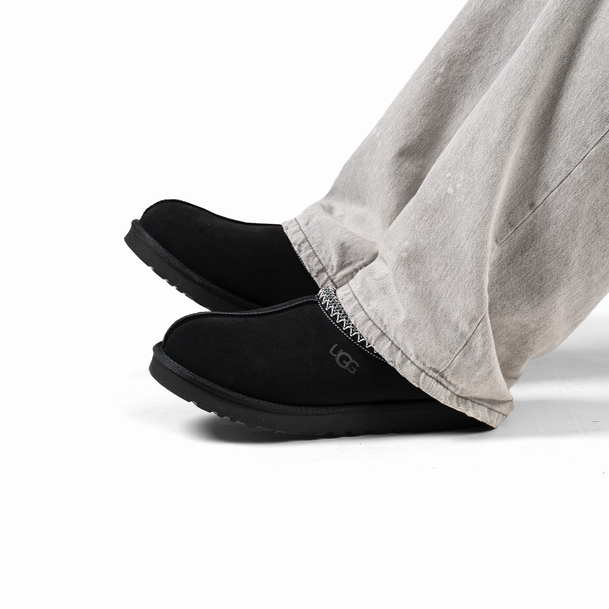 UGG Tasman Slipper Black