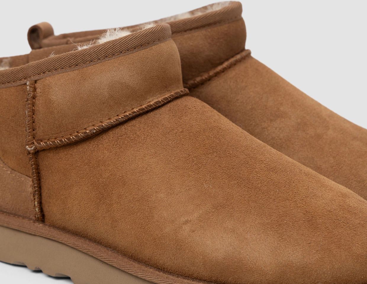UGG Women's Classic Ultra Mini / Chestnut