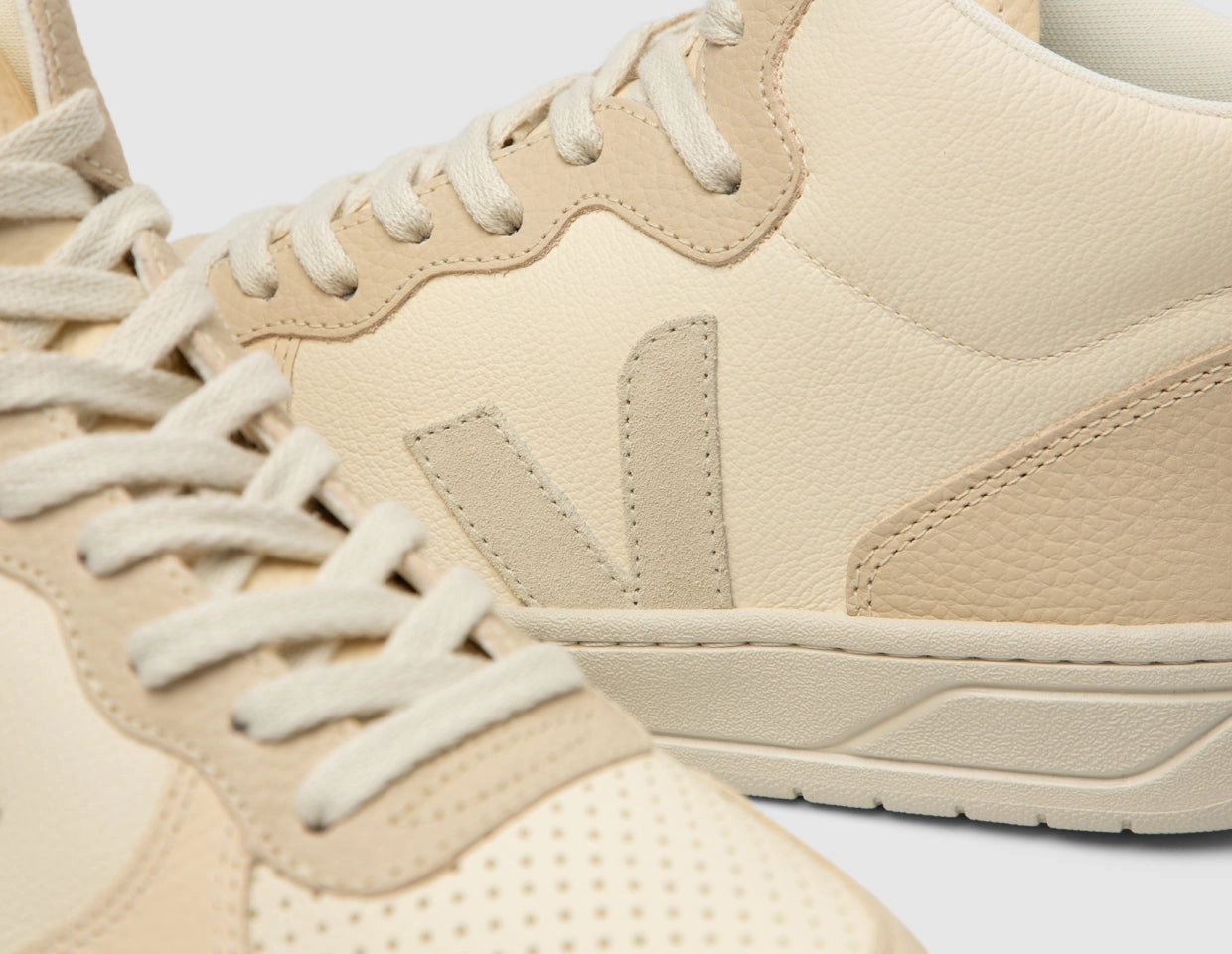 VEJA V-12 Cashew / Pierre - Multico