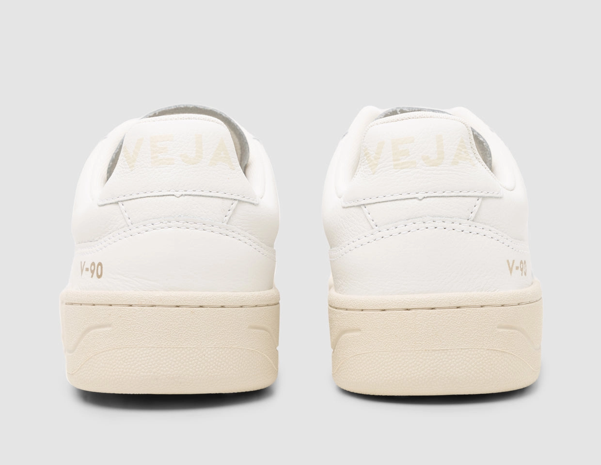 VEJA Women's Wata II Low Pierre / White