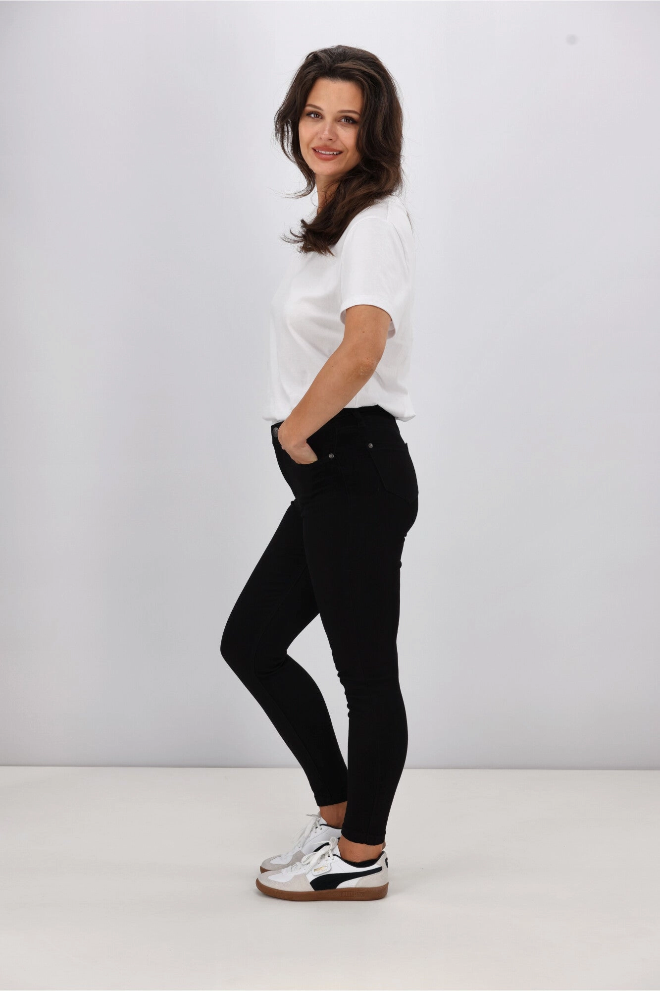 Wakee Denim Courtney Jean Black