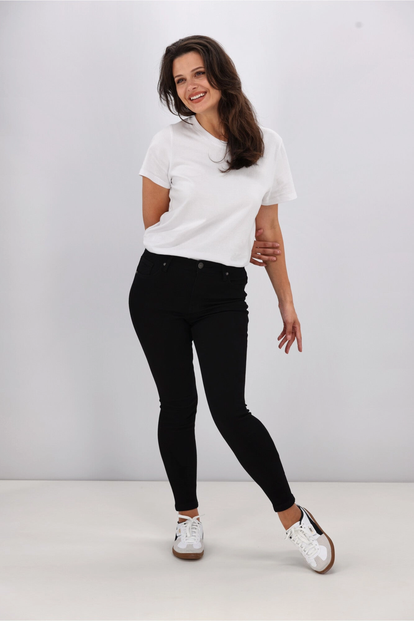 Wakee Denim Courtney Jean Black