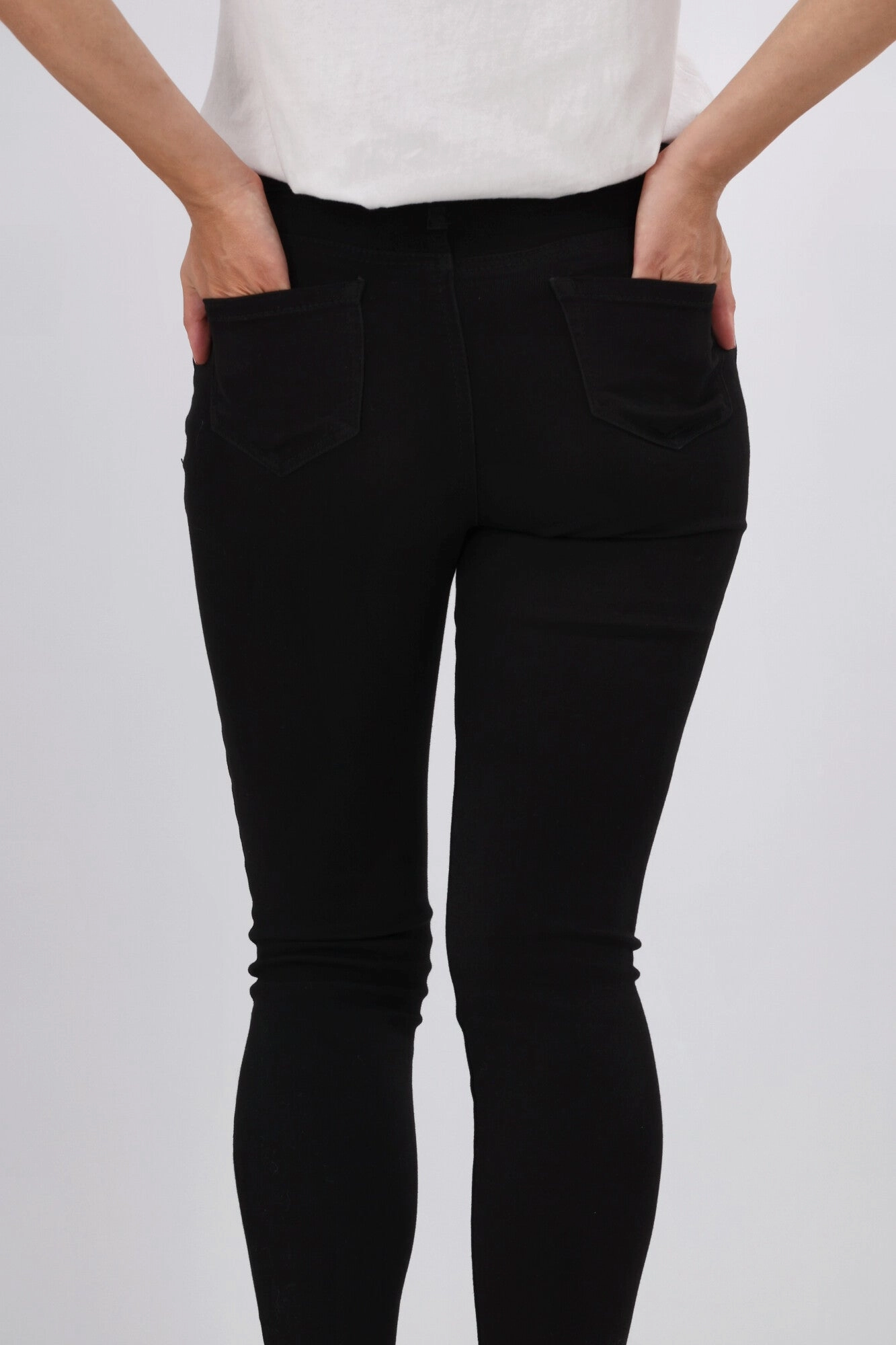 Wakee Denim Courtney Jean Black