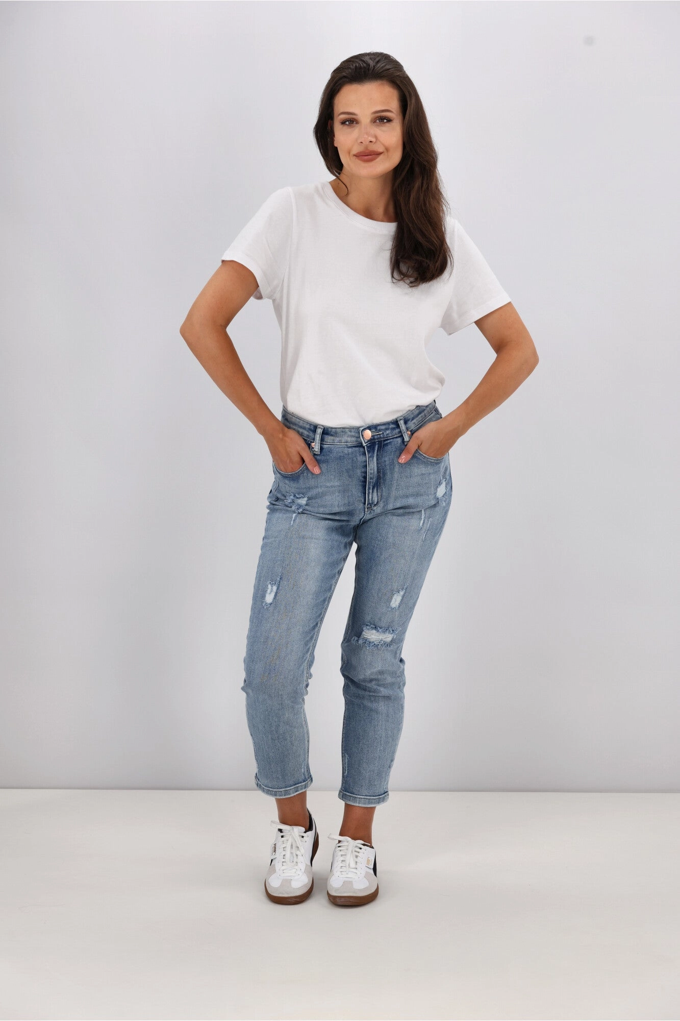 Wakee Denim Scarlett Jeans Washed Blue