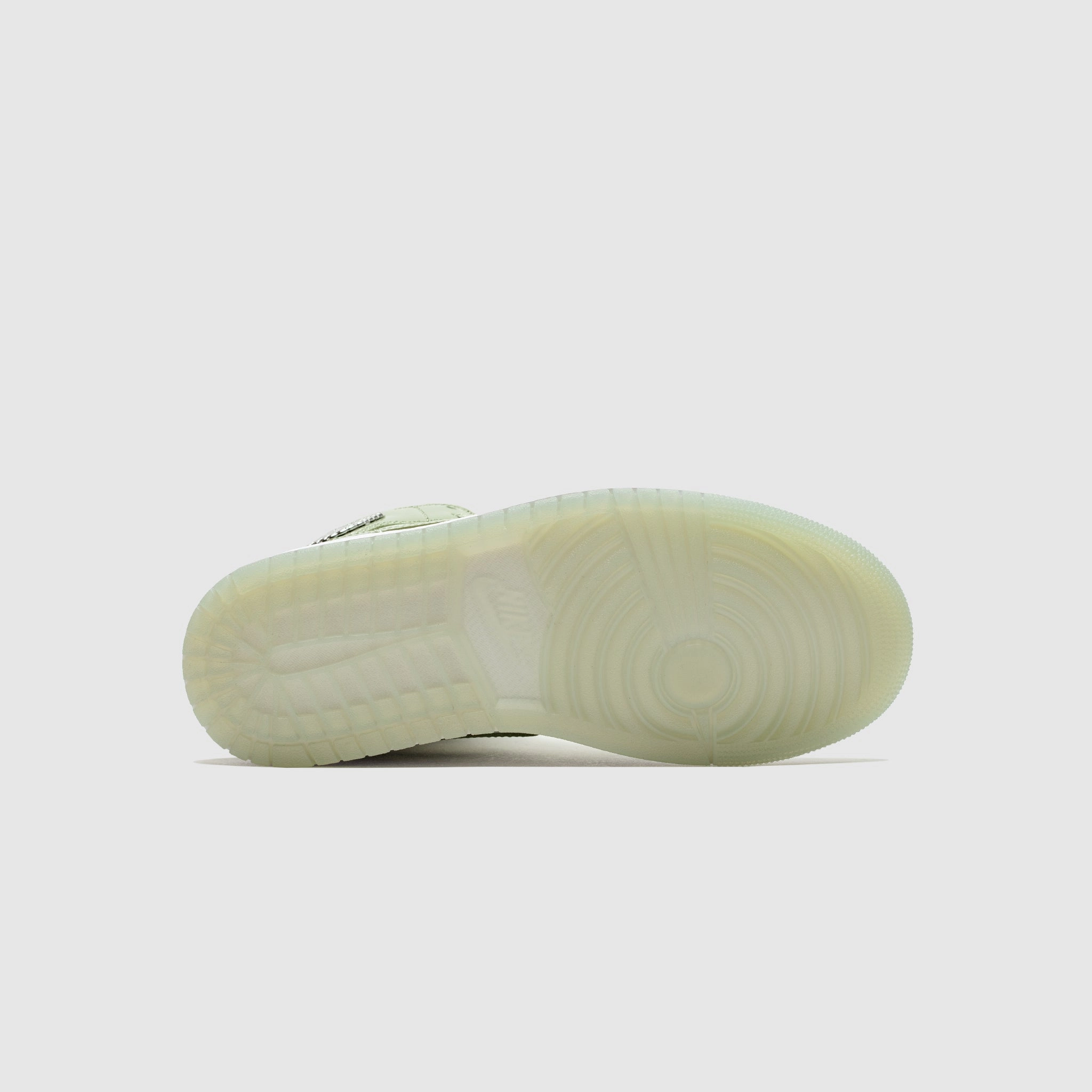 WMNS AIR JORDAN 1 MID SE OIL GREEN