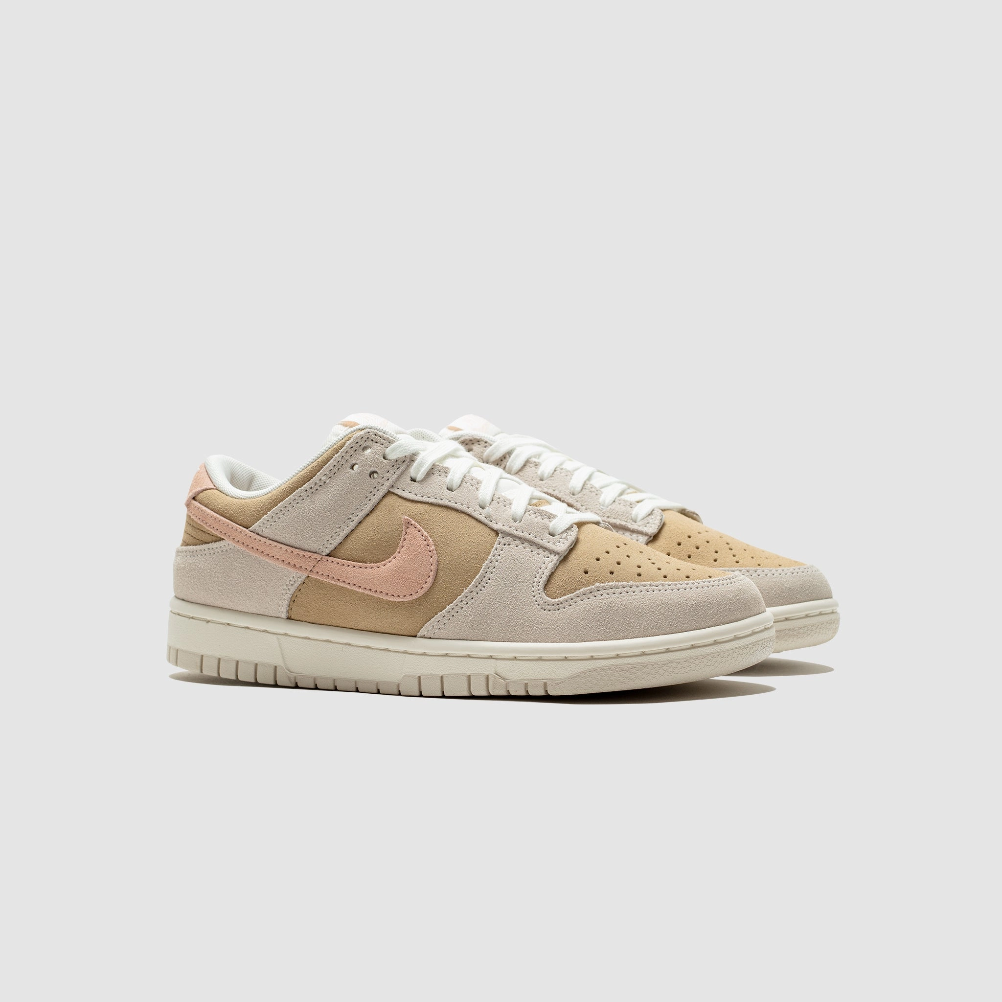 WMNS DUNK LOW WASHED CORAL