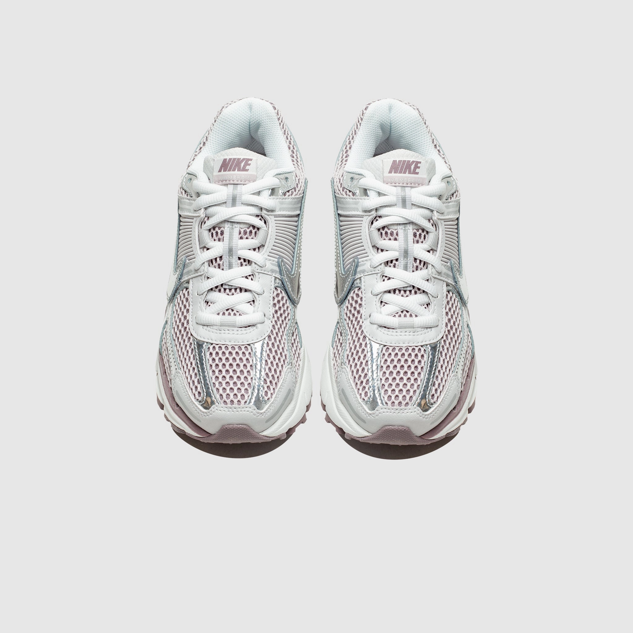WMNS ZOOM VOMERO 5 VAST GREY & METALLIC SILVER