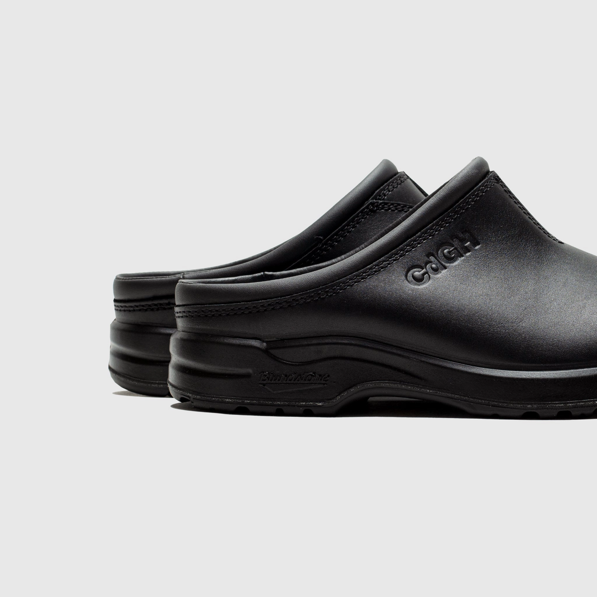 X BLUNDSTONE ALL TERRAIN CLOG