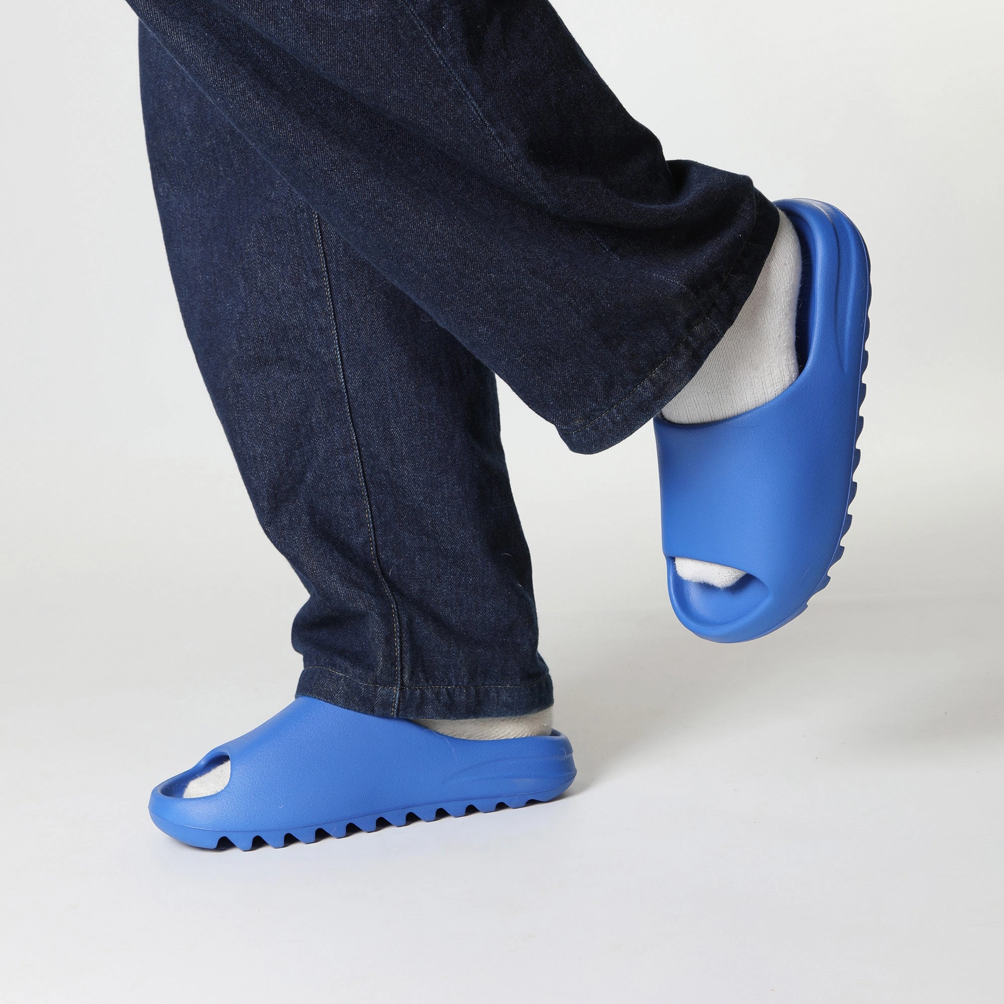 Yeezy Slide Azure