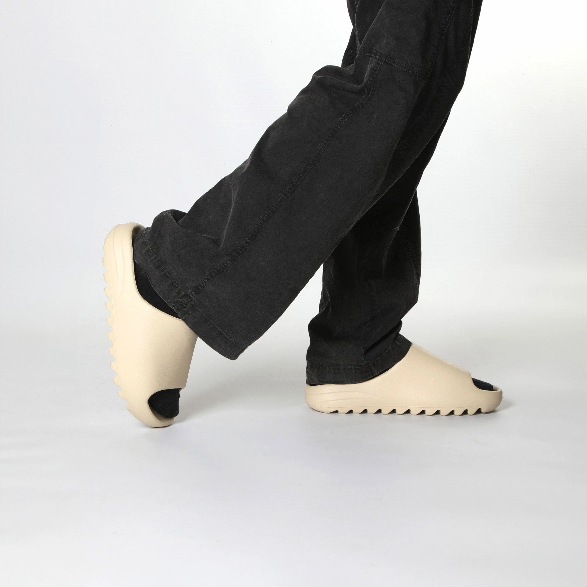 Yeezy Slide Bone