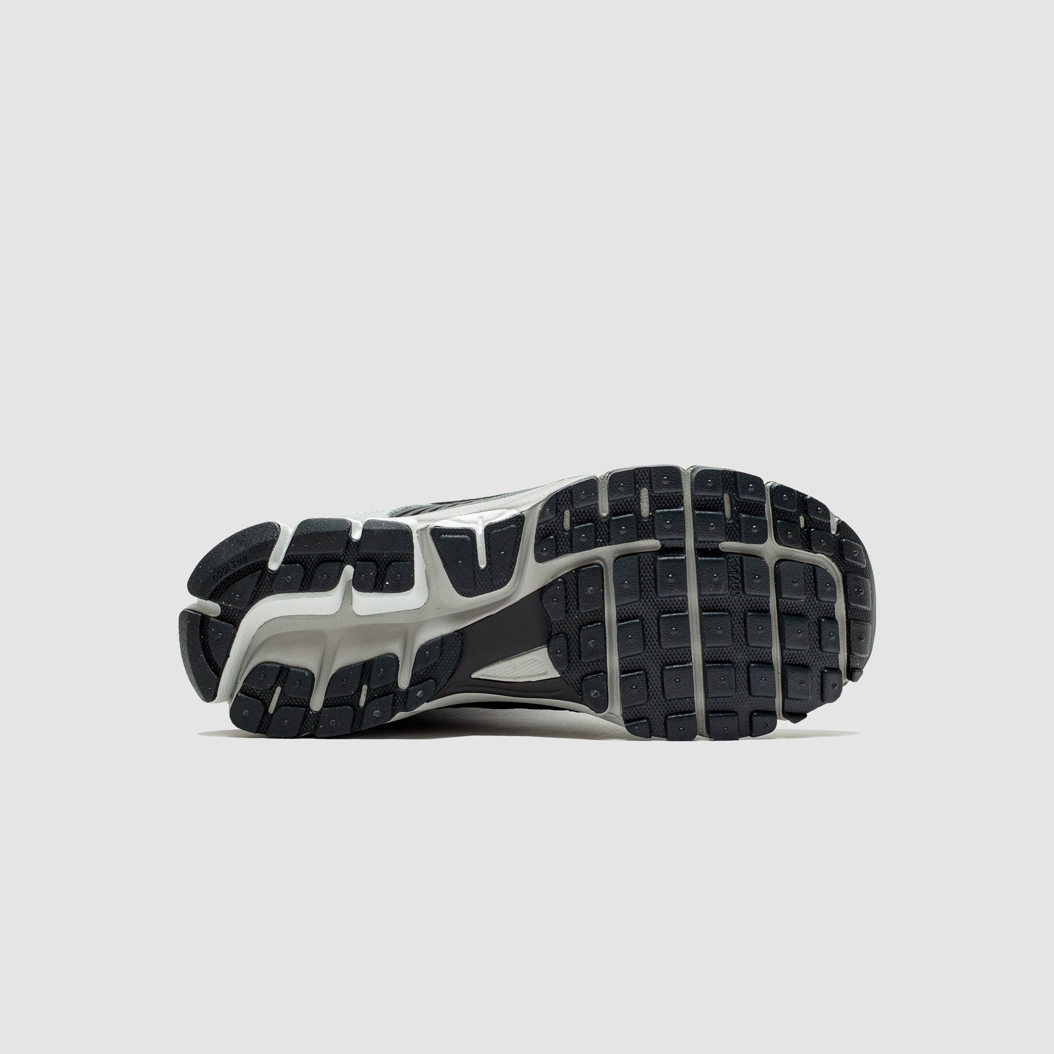 ZOOM VOMERO 5 DARK SMOKE GREY